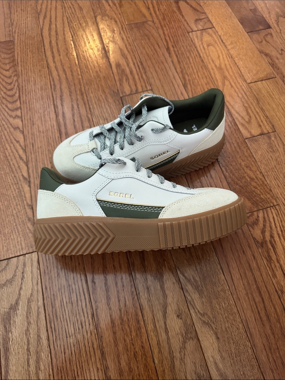 Sorel Women’s Cream & Olive Green Low-Top Casual Sneakers